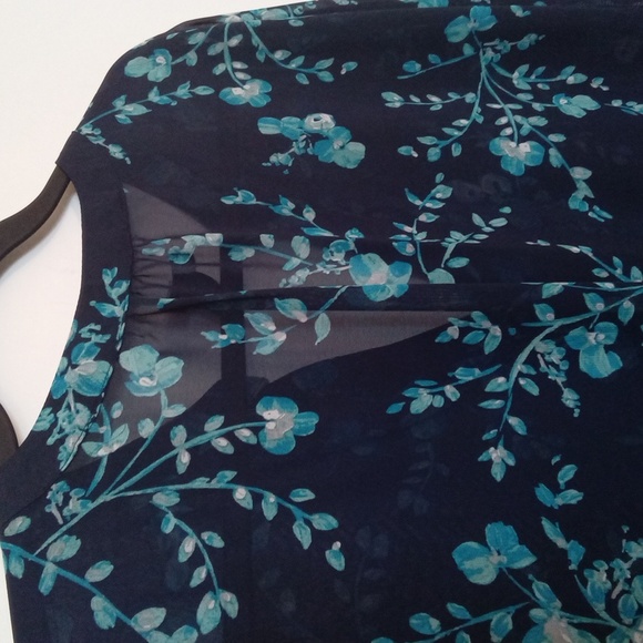 GAP Sheer Floral 3/4 Sleeve Blouse - Picture 10 of 13